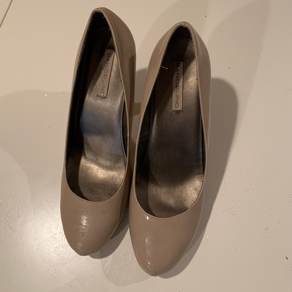 Nude Platform Pump